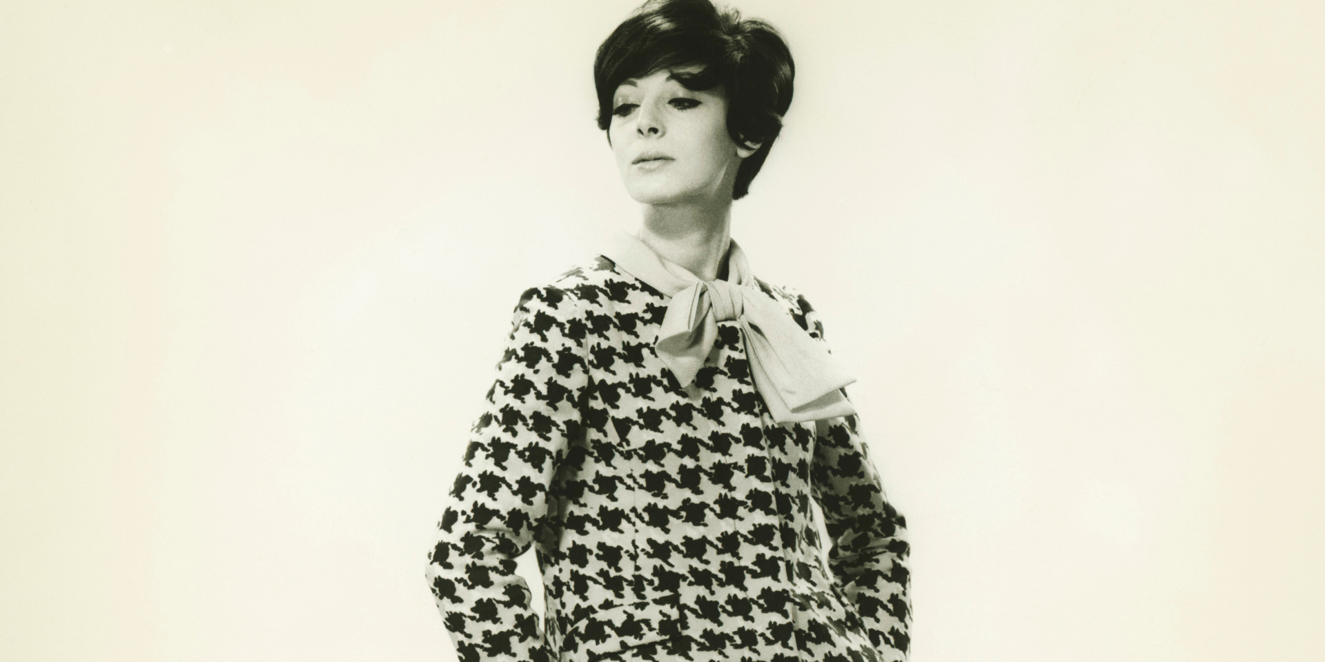 A Fashion Guide to Pied-de-Poule: History, Iconic Eras, and Design Inspiration