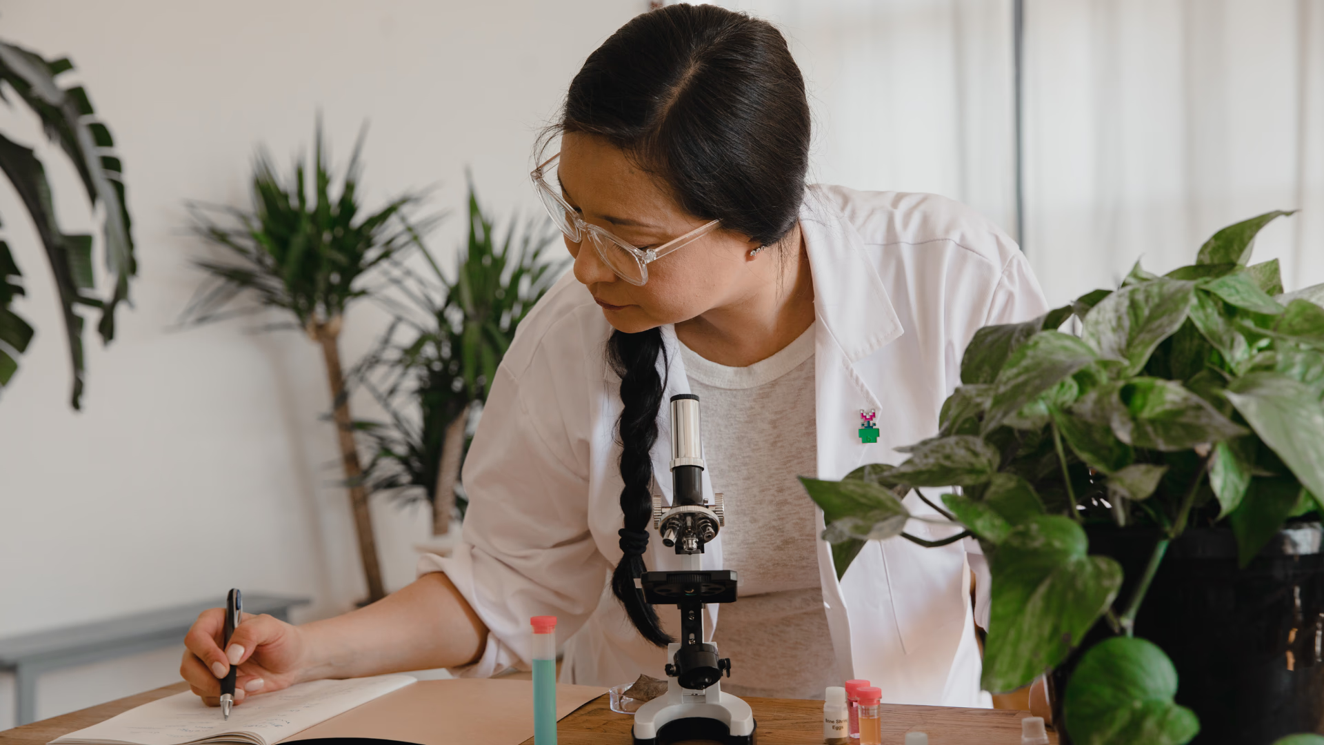 Women in Textile Engineering: The Voices Driving Fashion’s Circular Future