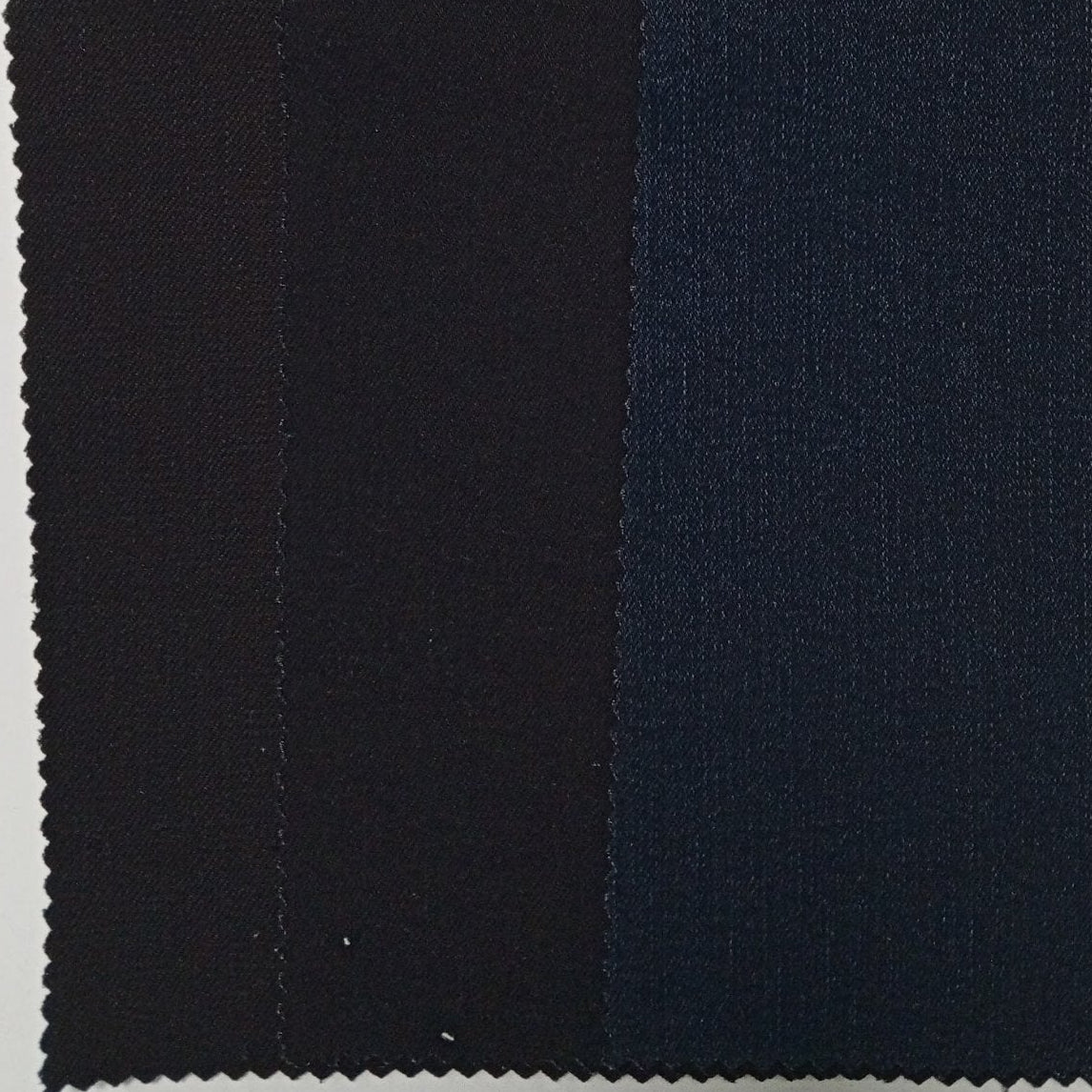 690902b729be922279986e24_73938d-vitali-sapphire-od-black-rcy20_1770922831640.jpg