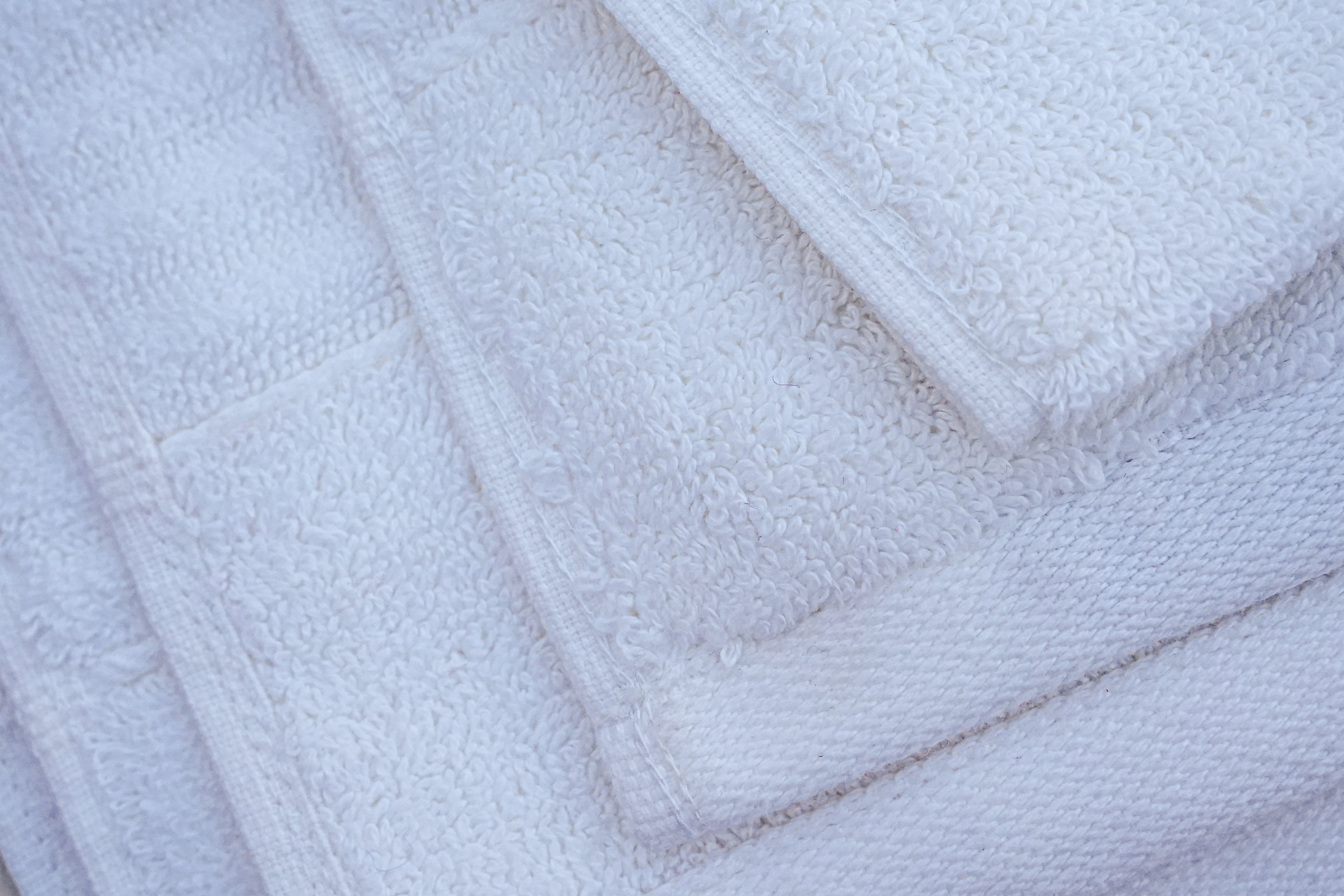 ZERO TWIST BATH TOWEL