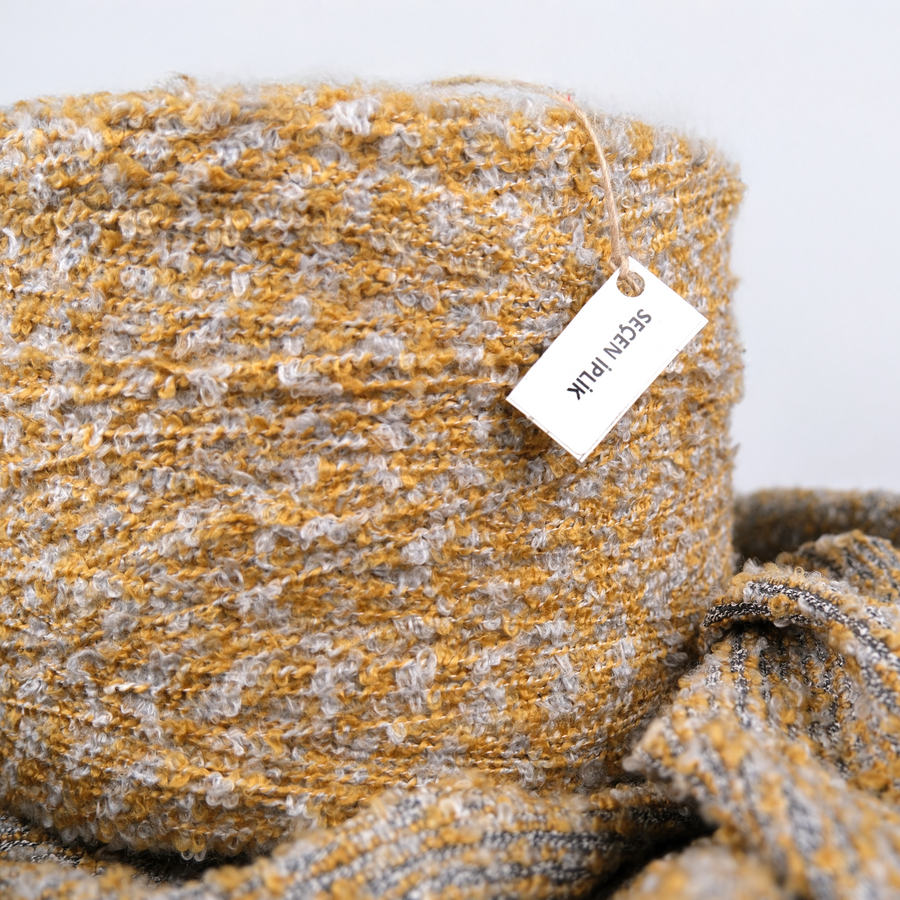 S545/5 – PES/Acrylic Bouclé Yarn (4500 D)