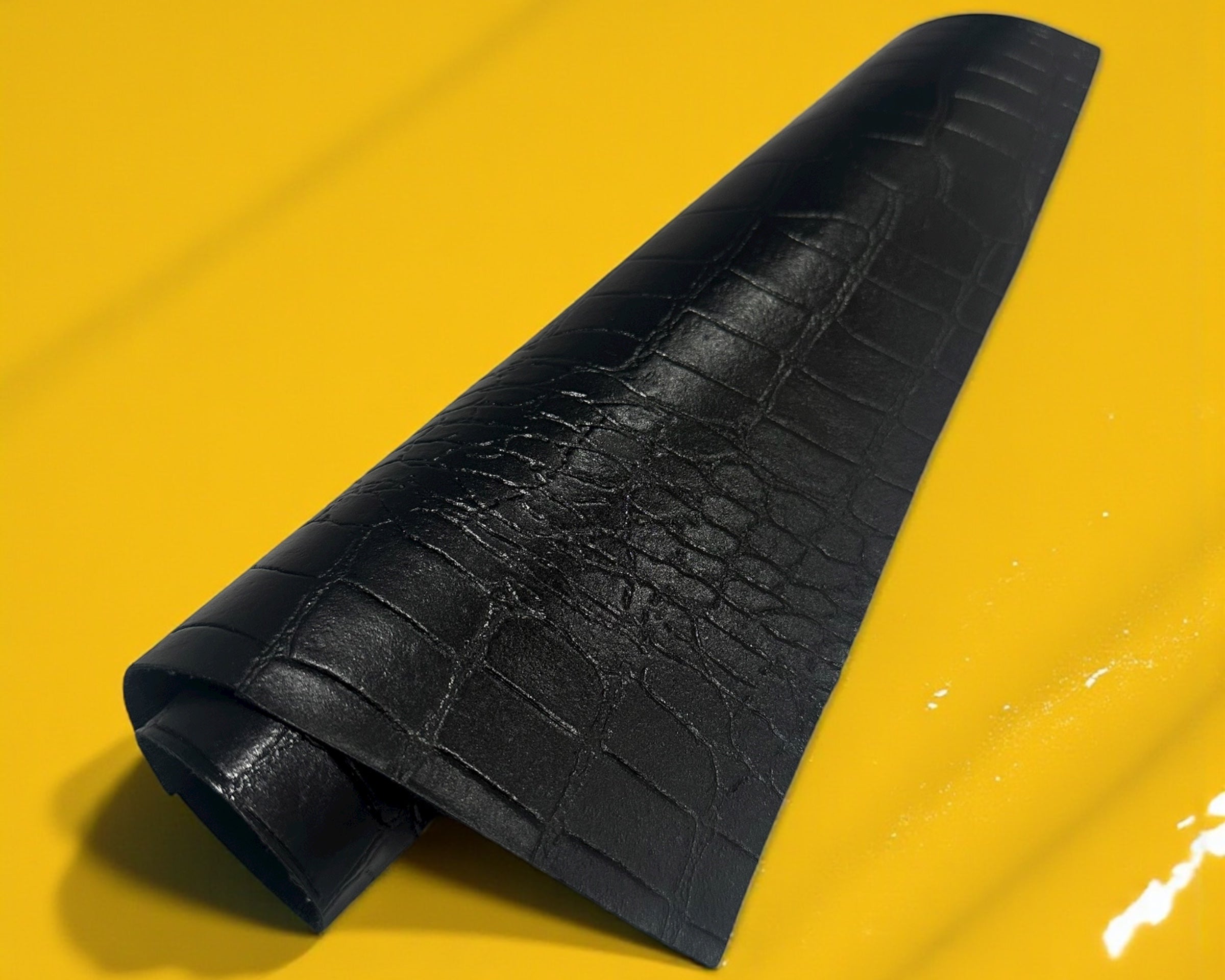 Leafy Firm Croc - Black