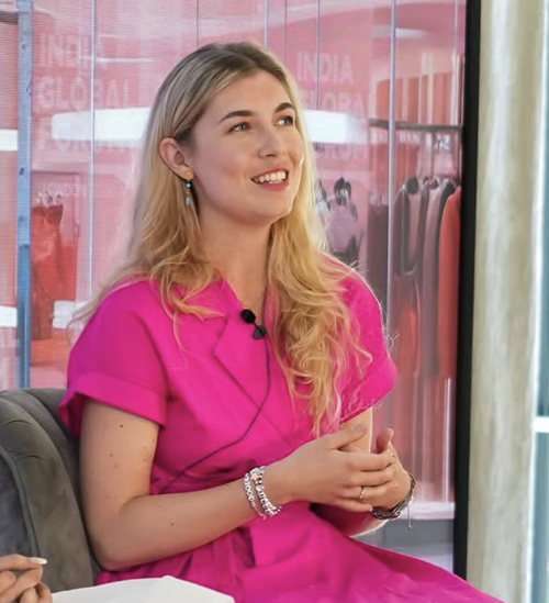 Dr. Nina Van Volkinburg